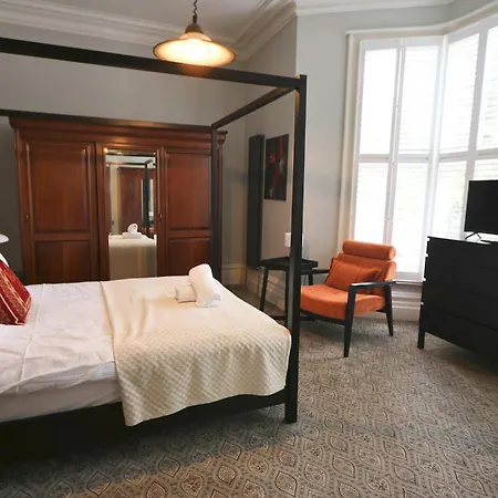 شقة Two Bedroom Ground Floor Flat In Clifton Village بريستول