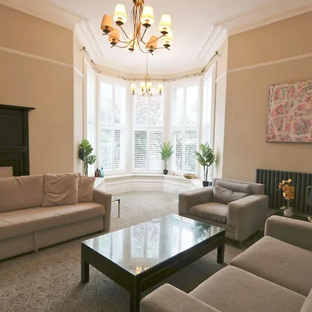 Two Bedroom Ground Floor Flat In Clifton Village Διαμέρισμα Μπρίστολ